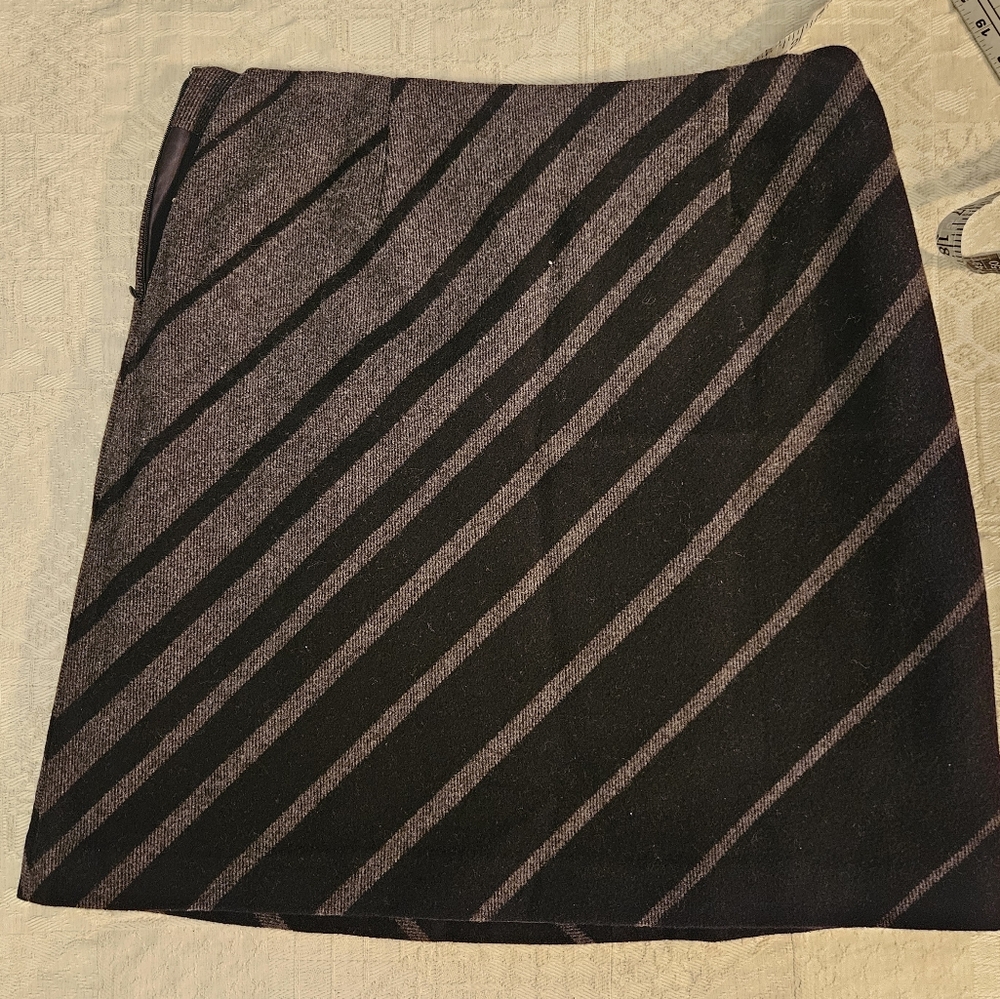 Style & Co Women's Size 12p Black /Grey Stripes Mini Skirt,